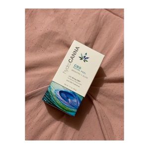 Facial peel off mask